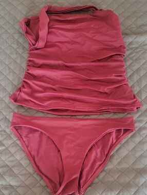 Loft Women's Burgundy One Shoulder Tankini Two-Piece Swim Set